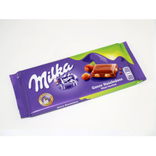 MILKA Σοκολάτα Whole Nuts 100gr (BARCODE ZIN: 7622210587480)